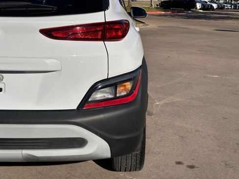 Used 2022 Hyundai Kona SEL w/ Convenience Package image 12