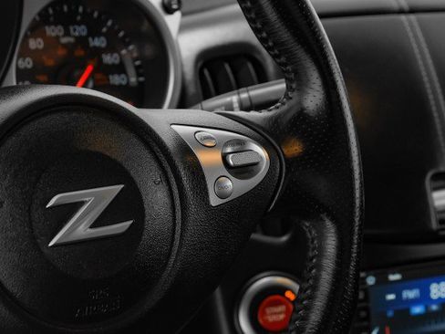 Used 2017 Nissan 370Z Touring Sport image 15