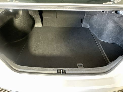 Used 2025 Toyota Camry SE FWD image 29
