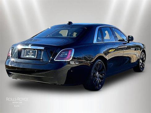 Certified 2022 Rolls-Royce Ghost image 12