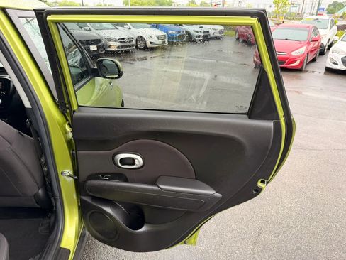 Used 2018 Kia Soul FWD image 21