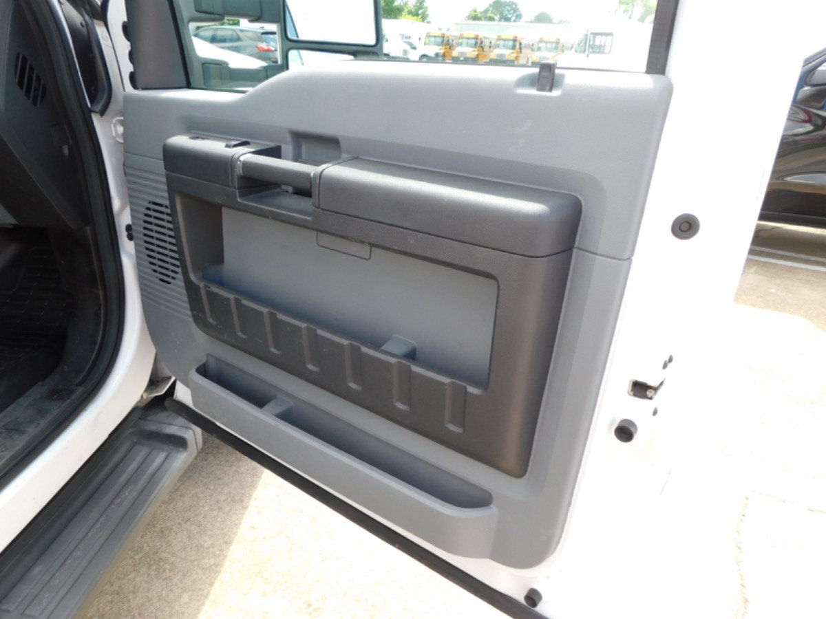 Used 2011 Ford F550 2WD Regular Cab Super Duty w/ PWR Equipment Group image 23
