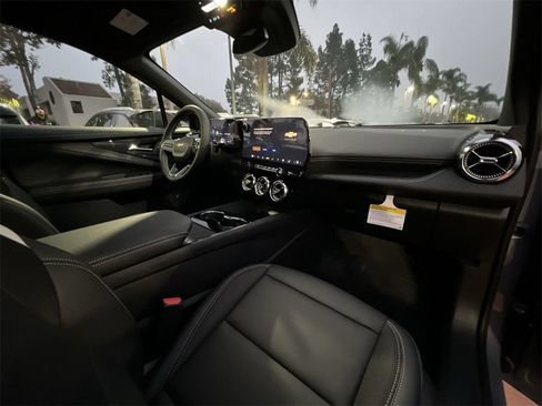 New 2026 Chevrolet Blazer EV LT FWD image 28