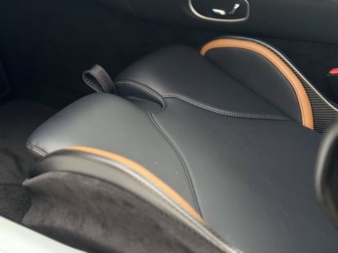 Used 2025 Aston Martin DB12 image 6