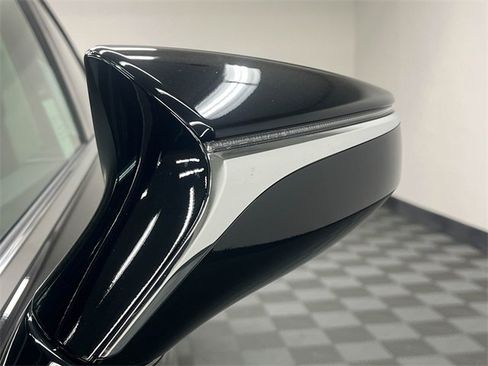 Certified 2025 Lexus ES 350 image 22