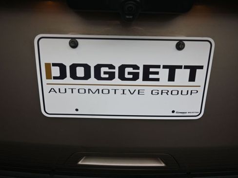 Used 2020 Ford Expedition XLT w/ Equipment Group 201A RWD image 2