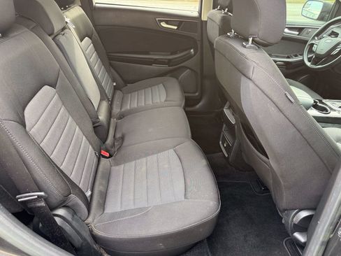 Used 2016 Ford Edge SE FWD image 17