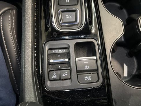 Used 2024 Honda Pilot EX-L image 31