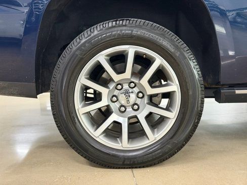 Used 2019 GMC Yukon Denali AWD/4WD image 12
