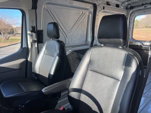 Used 2023 Ford Transit 350 Medium Roof image 17