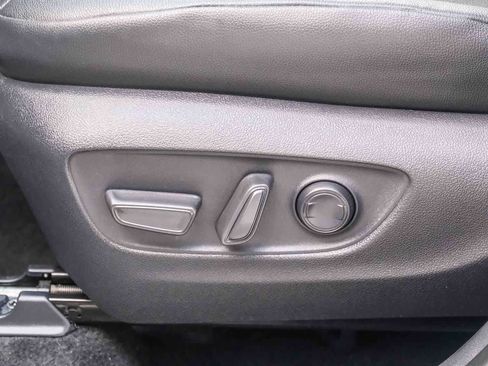 Certified 2025 Toyota Grand Highlander AWD image 24