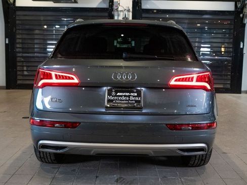 Used 2020 Audi Q5 2.0T Premium w/ Convenience Package image 5