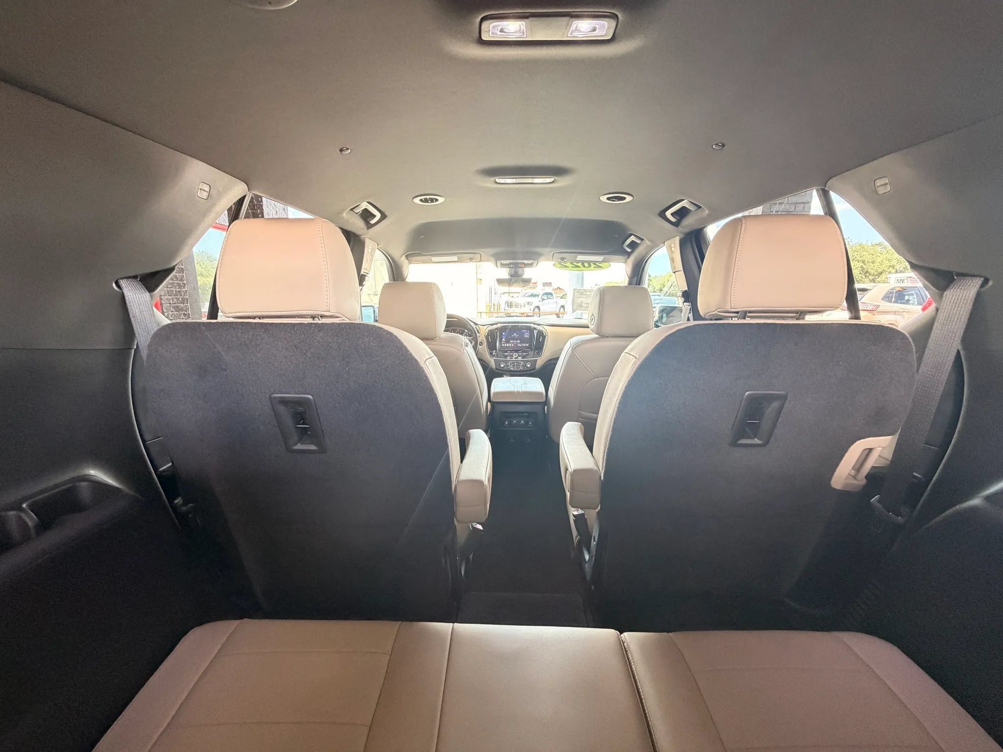 Used 2022 Chevrolet Traverse LT w/ LT Premium Package FWD image 31