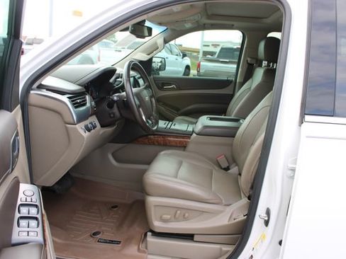 Used 2020 Chevrolet Tahoe Premier AWD/4WD image 17