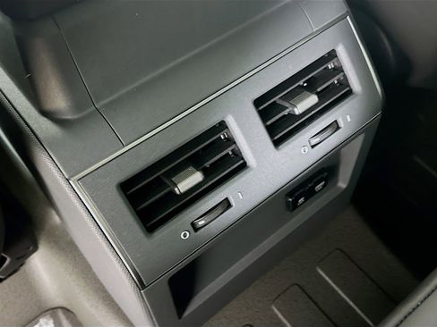 New 2025 INEOS Grenadier Fieldmaster Edition AWD/4WD image 37