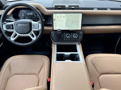Used 2026 Land Rover Defender 130 X-Dynamic SE AWD/4WD image 14