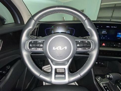 Used 2024 Kia Sportage EX FWD image 14