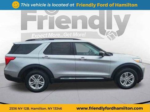 Used 2023 Ford Explorer XLT w/ Equipment Group 202A image 6