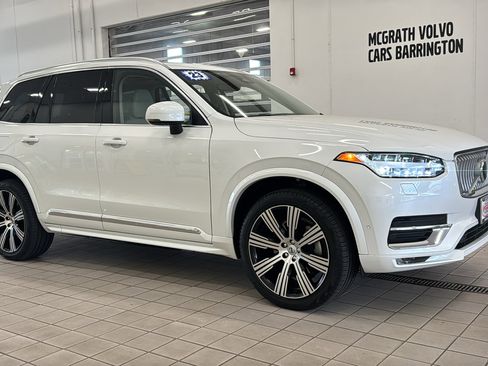 Used 2023 Volvo XC90 B6 Ultimate w/ Lounge Package AWD/4WD image 3