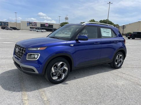 New 2025 Hyundai Venue Limited image 15