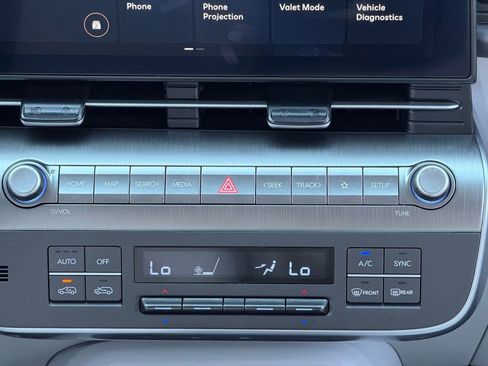 Used 2024 Hyundai Kona SEL FWD image 13