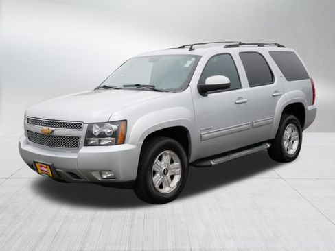 Used 2012 Chevrolet Tahoe LT w/ Suspension Package, Off-Road AWD/4WD image 3