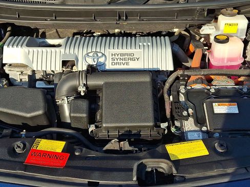 Used 2014 Toyota Prius Four FWD image 27