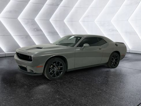 Used 2023 Dodge Challenger SXT w/ Blacktop Package RWD image 3