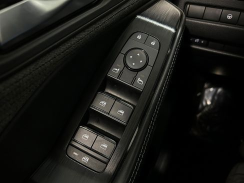 Used 2021 Nissan Rogue SV image 21