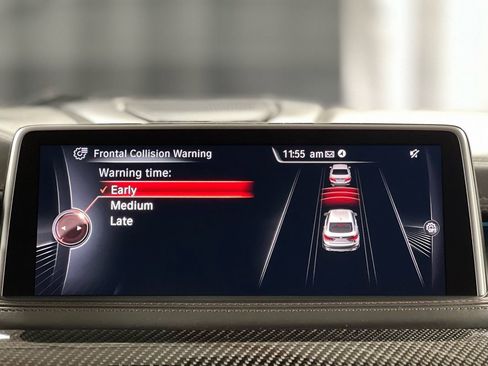 Used 2016 BMW X6 M image 36