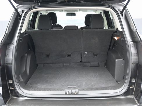 Used 2019 Ford Escape SE image 15