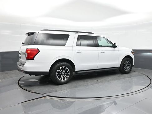 Used 2024 Ford Expedition Max XLT AWD/4WD image 22