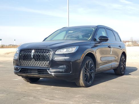 New 2026 Lincoln Corsair Premiere image 2