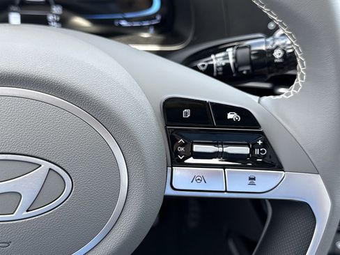 New 2026 Hyundai Elantra SEL Sport FWD image 21