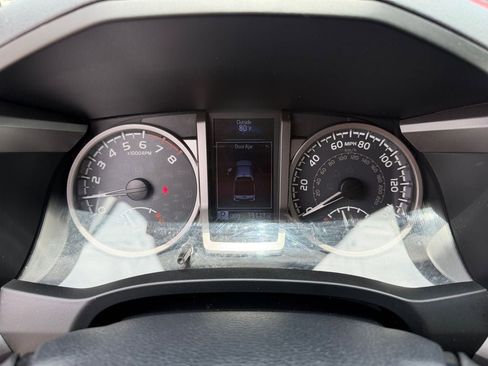 Certified 2019 Toyota Tacoma SR5 AWD/4WD image 17