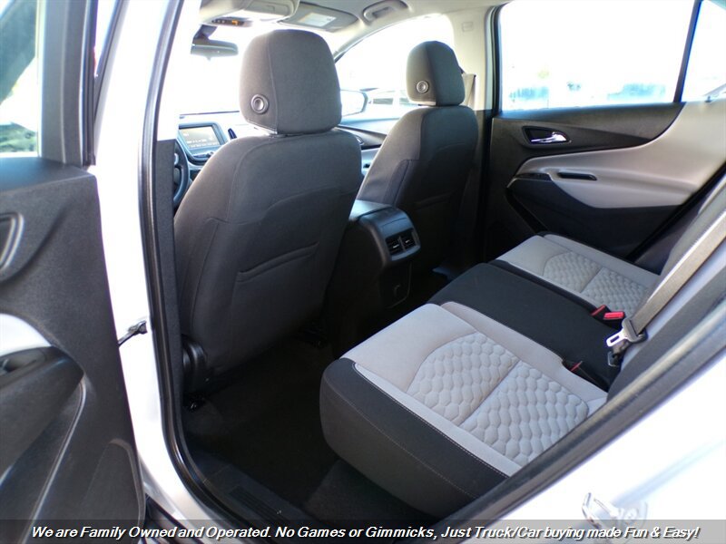 Used 2018 Chevrolet Equinox LS FWD image 17