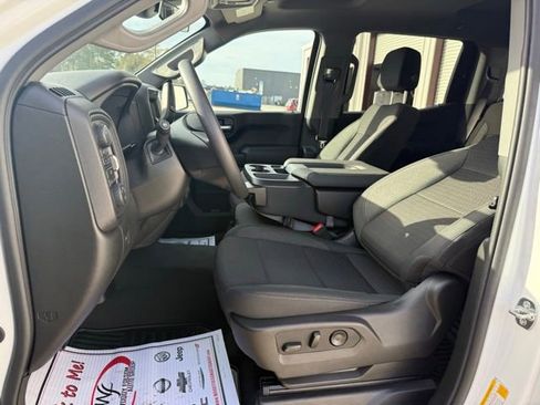 New 2026 Chevrolet Silverado 1500 Custom w/ LPO, Dark Essentials Package image 11