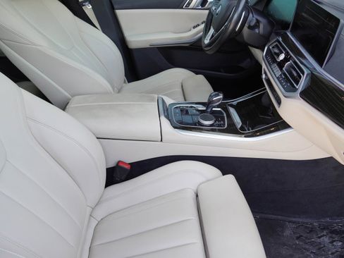 Used 2020 BMW X5 xDrive40i w/ Convenience Package AWD/4WD image 13