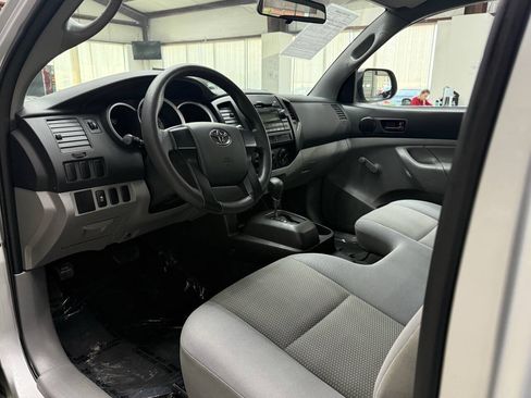 Used 2012 Toyota Tacoma 2WD Regular Cab image 15