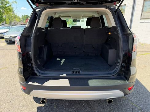 Used 2017 Ford Escape SE FWD image 15
