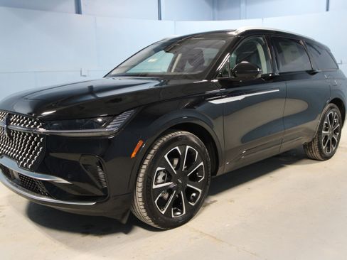 New 2026 Lincoln Nautilus Reserve image 24