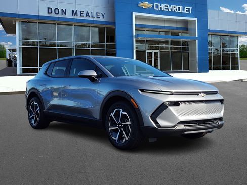 New 2026 Chevrolet Equinox EV LT w/ Comfort Package image 1