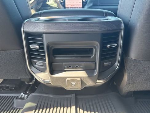 New 2026 RAM 2500 Laramie AWD/4WD image 12