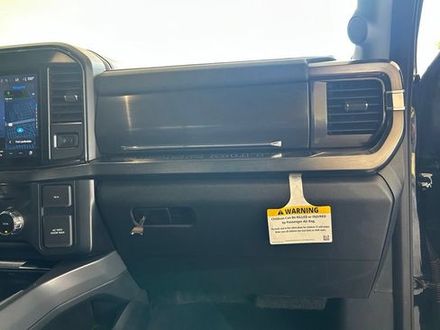 Used 2025 Ford F350 Lariat w/ Lariat Ultimate Package AWD/4WD image 28