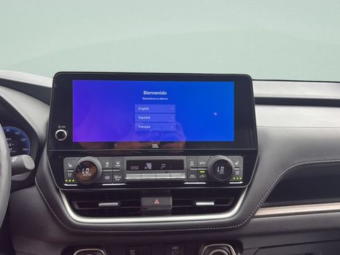 Used 2025 Toyota Grand Highlander AWD image 15
