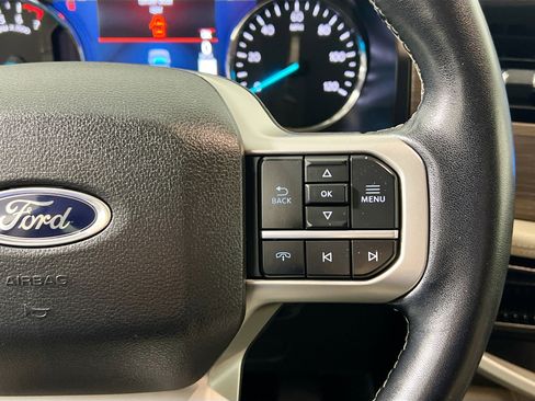 Used 2024 Ford Expedition Max Limited image 19