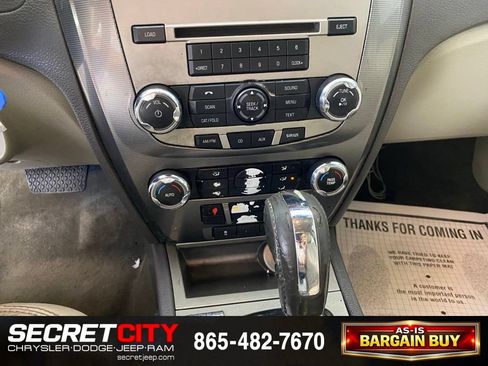 Used 2010 Ford Fusion SEL FWD image 21