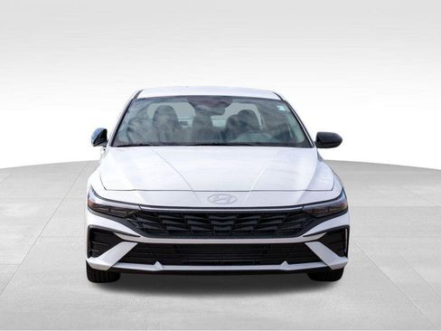 New 2025 Hyundai Elantra Sport image 2