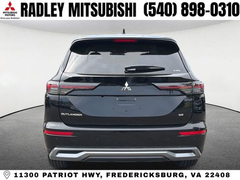 New 2026 Mitsubishi Outlander SE image 4