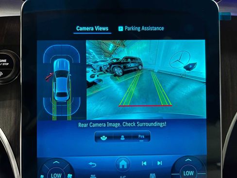 Used 2025 Mercedes-Benz C 300 4MATIC Sedan image 29